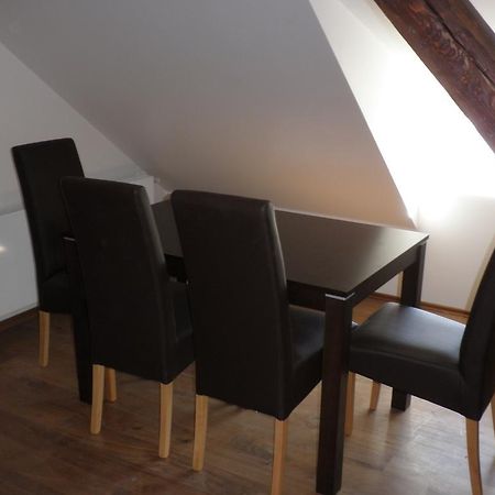 Apartment Paradise Michalska Прага Стая снимка